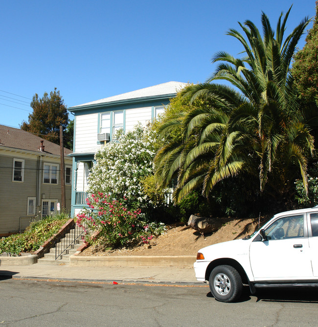 817-823 Napa St in Vallejo, CA - Building Photo - Building Photo