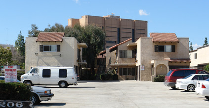 206 Roanoke Rd in El Cajon, CA - Building Photo - Building Photo