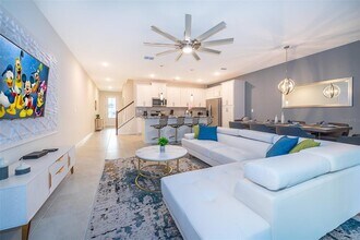 1808 Tropical Palms Cir in Kissimmee, FL - Building Photo - Building Photo