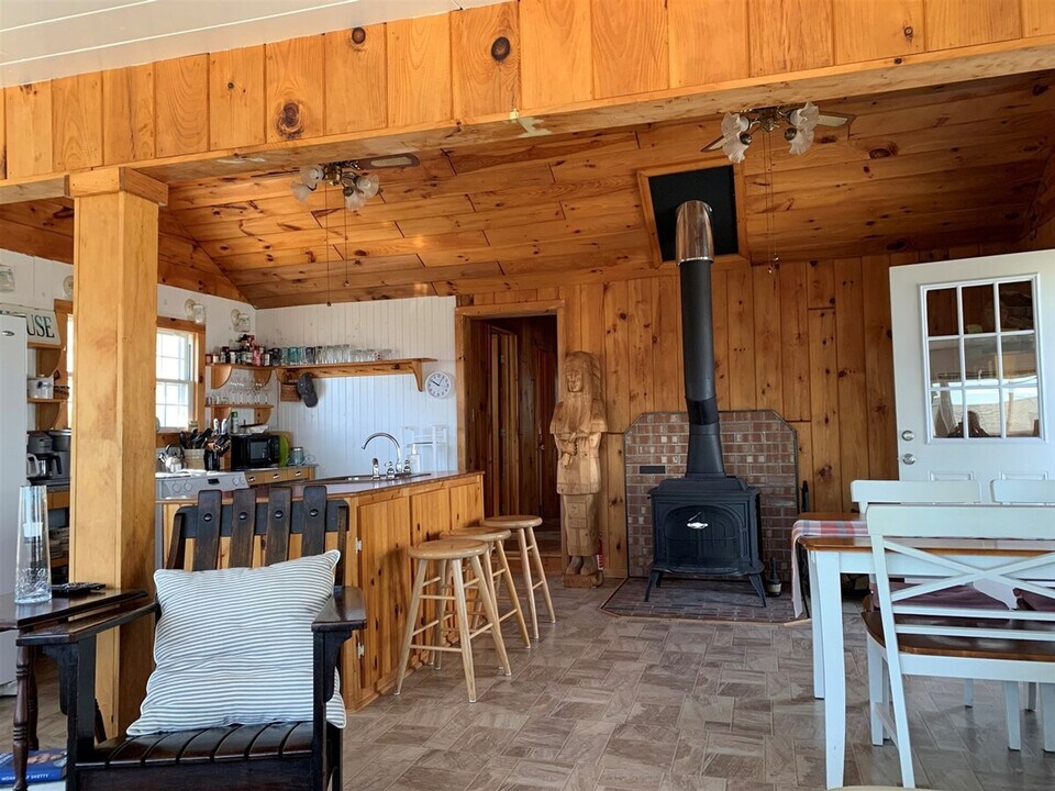 46 Wards Cove Rd in Standish, ME - Building Photo