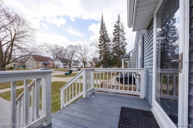1621 Whitcomb Ave in Royal Oak, MI - Building Photo - Building Photo