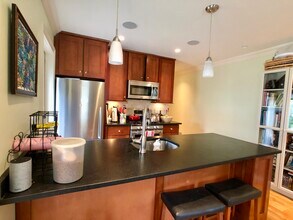 31 Jamaica St, Unit 1 in Boston, MA - Building Photo - Building Photo