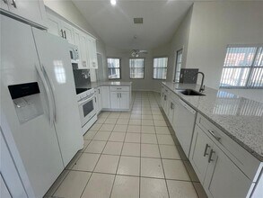 9 Birchwood Pl in Palm Coast, FL - Building Photo - Building Photo
