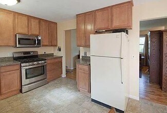 660 Cloverdale Rd in Ann Arbor, MI - Building Photo - Building Photo