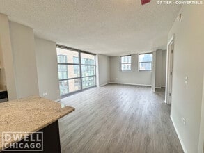 161 N Jefferson St in Chicago, IL - Foto de edificio - Building Photo