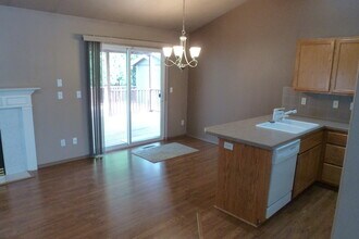5456 Monterey Dr SE in Salem, OR - Building Photo - Building Photo