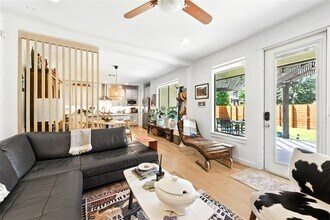 3111 Corbin Ln in Austin, TX - Building Photo - Building Photo