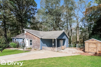 170 Meadowcliff Trail in Carrollton, GA - Building Photo - Building Photo