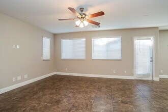 10811 Cather Ave in Las Vegas, NV - Building Photo - Building Photo