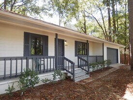 913 Tamarack Ave in Tallahassee, FL - Building Photo