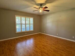148 Fernwood Crescent in Royal Palm Beach, FL - Building Photo - Building Photo