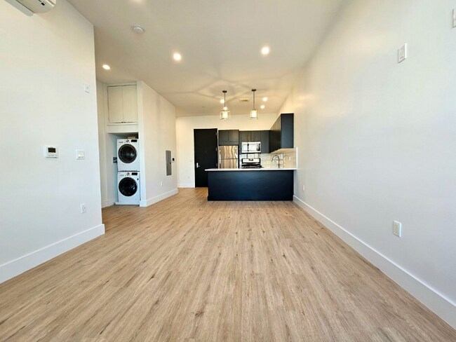 715 Park Ave in East Orange, NJ - Building Photo - Building Photo