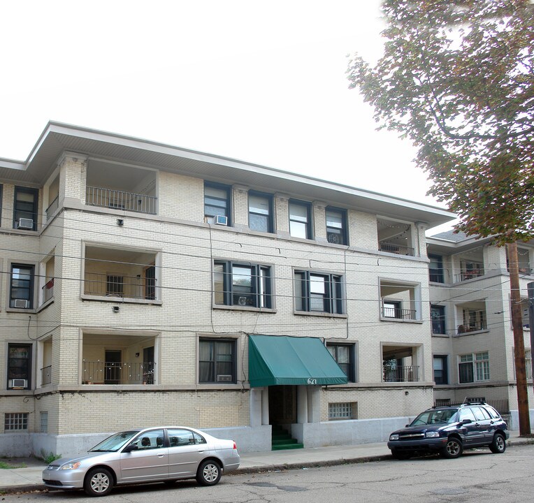 621 Maryland Ave in Pittsburgh, PA - Foto de edificio