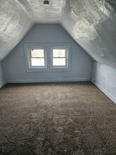 4342 Vine St in Cincinnati, OH - Building Photo - Building Photo