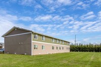 Forest Park Apartments in Puyallup, WA - Building Photo - Building Photo