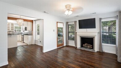 8906 Santa Clara Dr in Dallas, TX - Building Photo - Building Photo