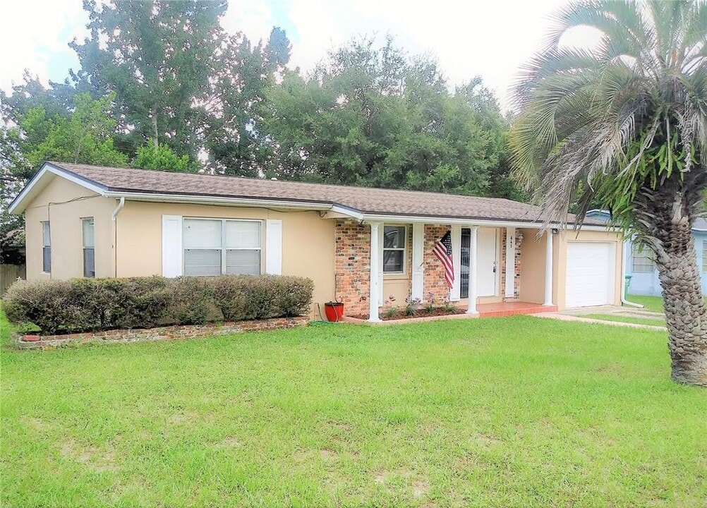 641 Merrimac St in Deltona, FL - Building Photo