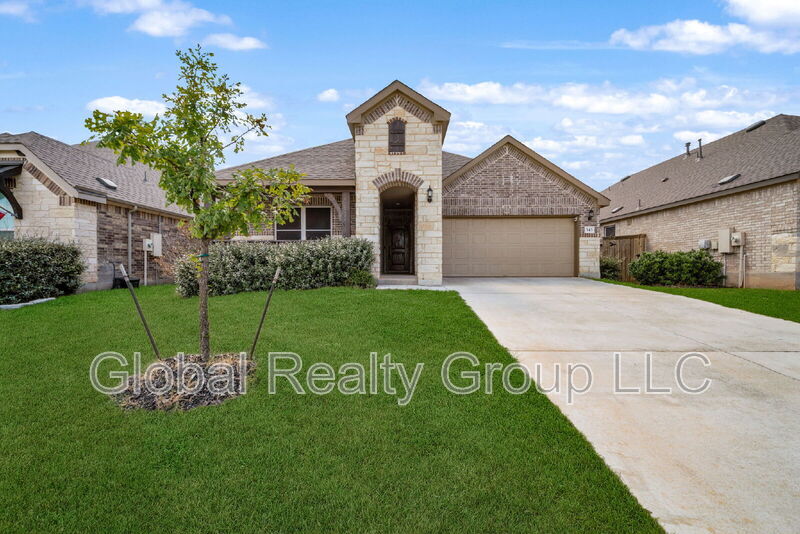 545 Rosemellow St in New Braunfels, TX - Building Photo