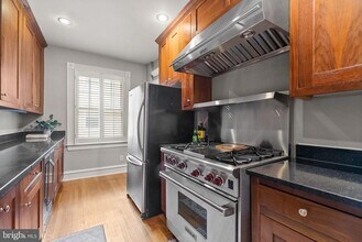 5112 Connecticut Ave NW in Washington, DC - Building Photo - Building Photo