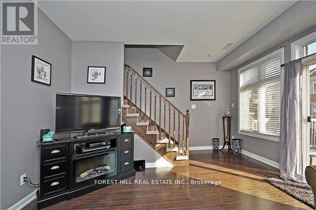 19-165 HAMPSHIRE Way in Milton, ON - Building Photo - Building Photo