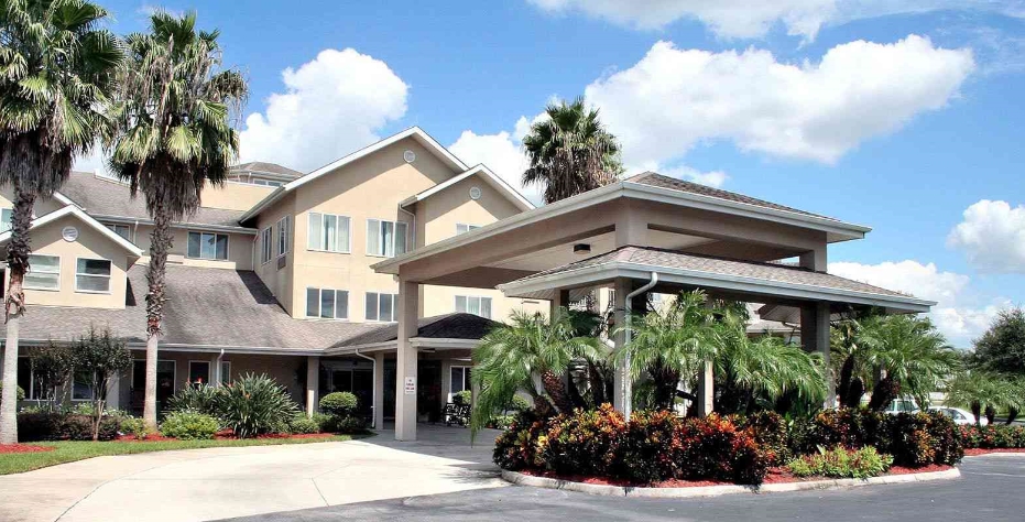 Azalea Park in Lakeland, FL - Building Photo