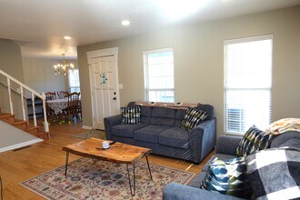 1333 Holliday Dr in Winder, GA - Foto de edificio - Building Photo