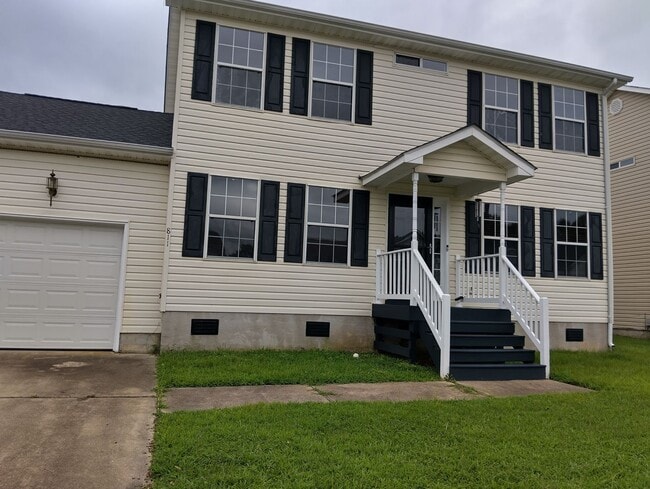 property at 811 Rilee Dr