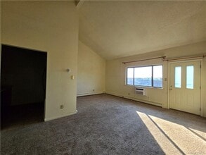 44 Inwood Rd in Middletown, NY - Building Photo - Building Photo