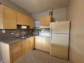 5781 NW 192nd St in Hialeah, FL - Building Photo - Building Photo