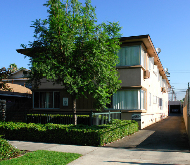 1120 W Stoneridge Ct in Ontario, CA - Building Photo - Building Photo