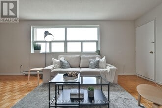 49 Wellington St in Port Hope, ON - Building Photo - Building Photo