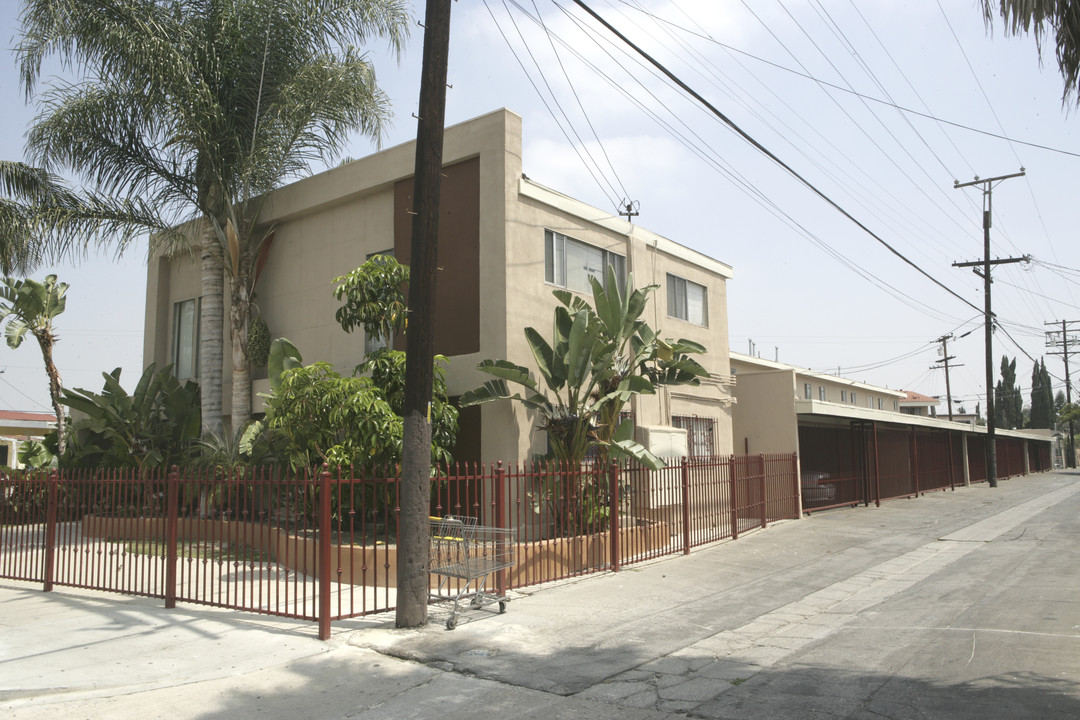 6021 Muller St in Bell Gardens, CA - Building Photo