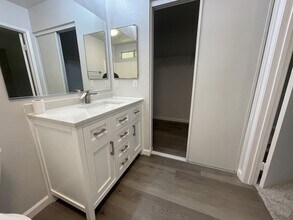 12067 GoldOak Ct in Victorville, CA - Building Photo - Building Photo