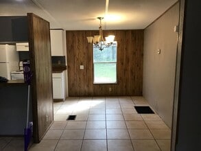 108 Sandy Beach Ln in Hawthorne, FL - Building Photo - Building Photo