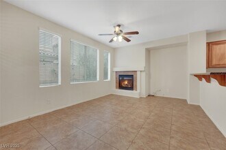 6125 Sugartree Ave in Las Vegas, NV - Building Photo - Building Photo