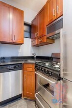 230 E 32nd St in New York, NY - Building Photo - Building Photo