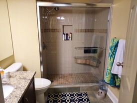 1131 Stringers Ridge Rd, Unit 7C in Chattanooga, TN - Building Photo