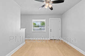 3418 W St Louis St in Tampa, FL - Building Photo - Building Photo