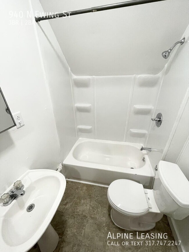 property at 940 N Ewing St