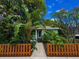 221 S M St in Lake Worth Beach, FL - Building Photo