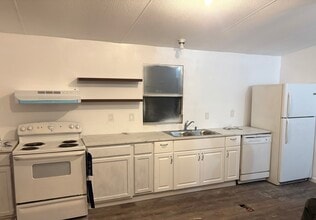 736 Green Acres Ln in Tuscaloosa, AL - Building Photo - Building Photo