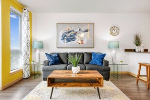 1636 S McClellan St in Seattle, WA - Building Photo