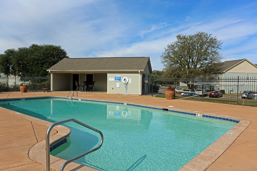 Bristol Downs Apartments in Montgomery, AL