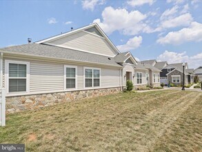 23663 September Sun Square in Ashburn, VA - Building Photo - Building Photo