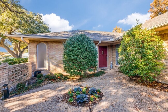 7621 Dentcrest Dr in Dallas, TX - Building Photo - Building Photo