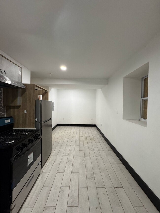 12 Thomas St, Unit 1L