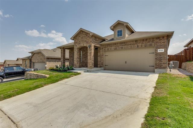 9737 Fallston Dr in Fort Worth, TX - Building Photo - Building Photo
