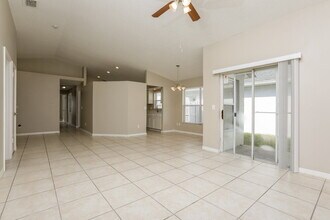 3235 Brewster Dr in Kissimmee, FL - Building Photo - Building Photo