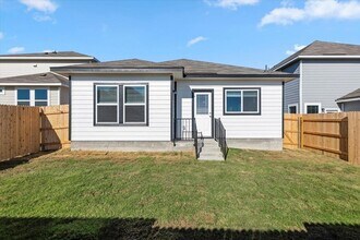 2609 Derwent Dr in Pflugerville, TX - Building Photo - Building Photo