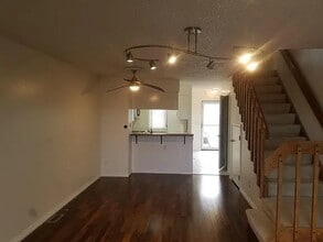 1699 S Trenton St in Denver, CO - Foto de edificio - Building Photo